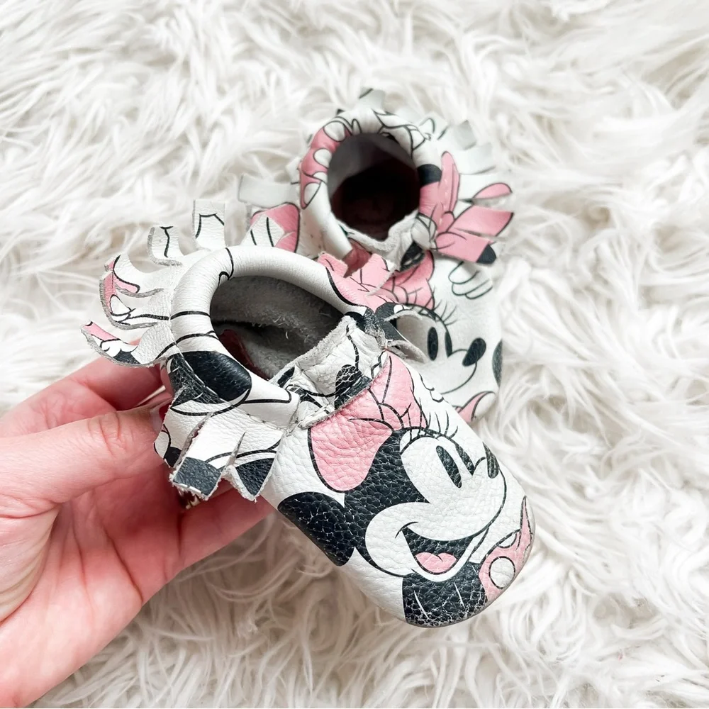 Freshly Picked x Disney Minnie Mouse Soft Sole Moccasins Size 4